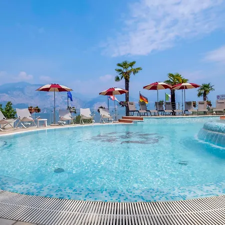 The Window On The Apartman *