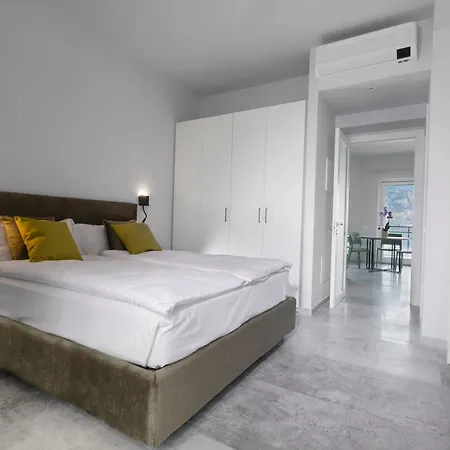 The Window On The Assenza di Brenzone